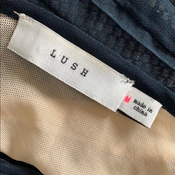 Long Lace Formal Dress - Picture 6 of 7